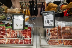 Lebensmittelpreise im Supermarkt Hiper Dino im Jahr 2024